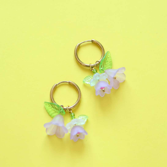 Boucles d'oreilles Fleurs tombantes mauves