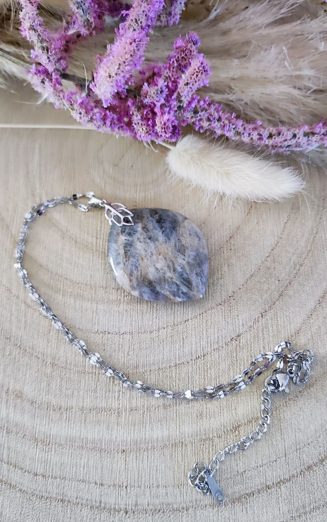Pendentif Pierre de Lune noire AA