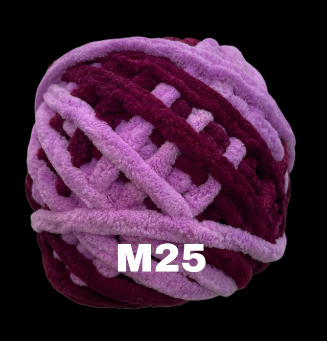 Chenille fluffy yarns 8 mm dik 45 grams