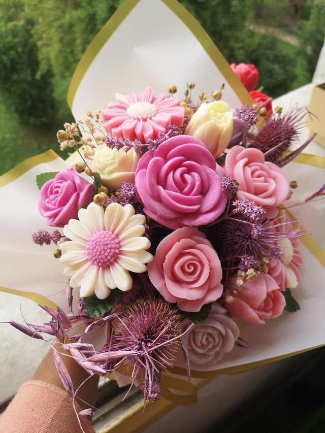 Bouquet 11 fleurs parfum rose vanillé 