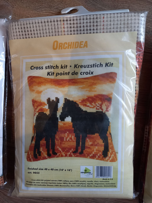 Kruissteekkussen Orchidea (9055)