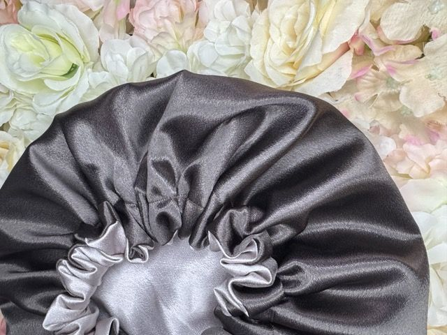 Bonnet en satin américain réversible Marron Beige | Protection cheveux nuit | Anti-frisottis | Tailles S, M, L | Double face fait main