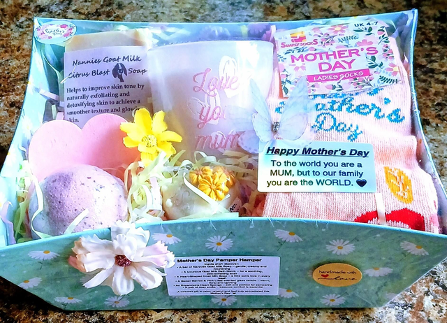 Mother's Day Pamper Hamper 