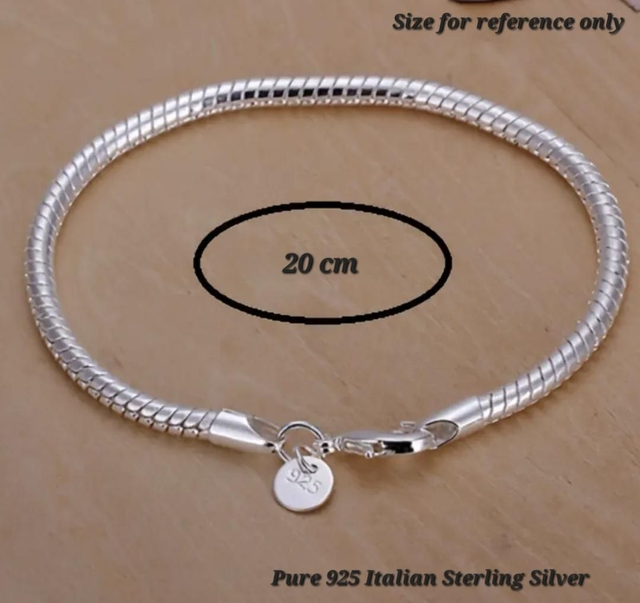 Stunning Italian Sterling Silver Bracelet