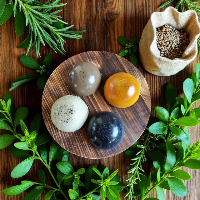 Yrtti saippuat / Herbal soaps