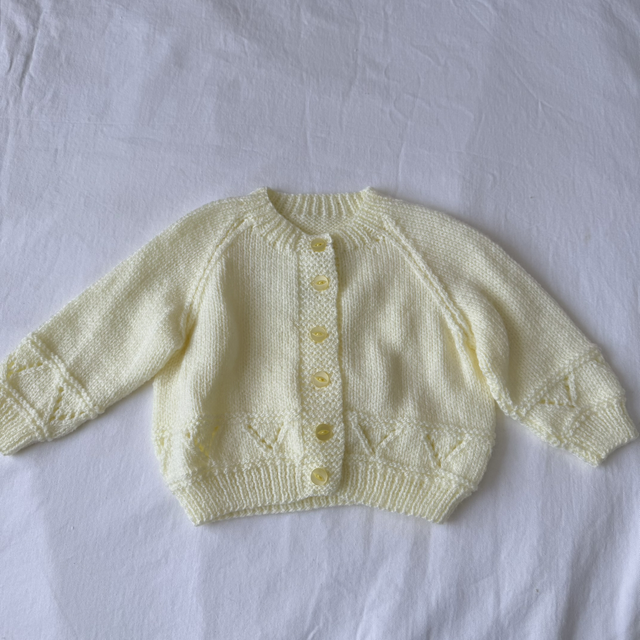 Yellow chevron border knitted cardigan