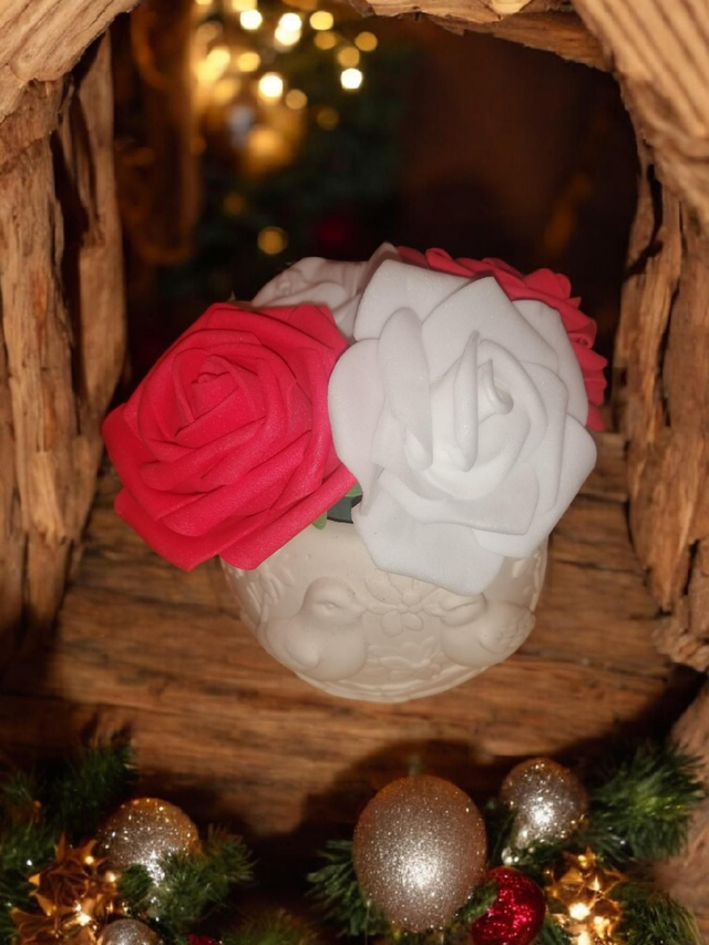 Pot avec 4 fleurs au choix blanches, rouge