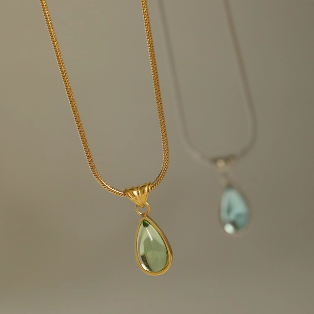 Collier «  Goutte d’eau »