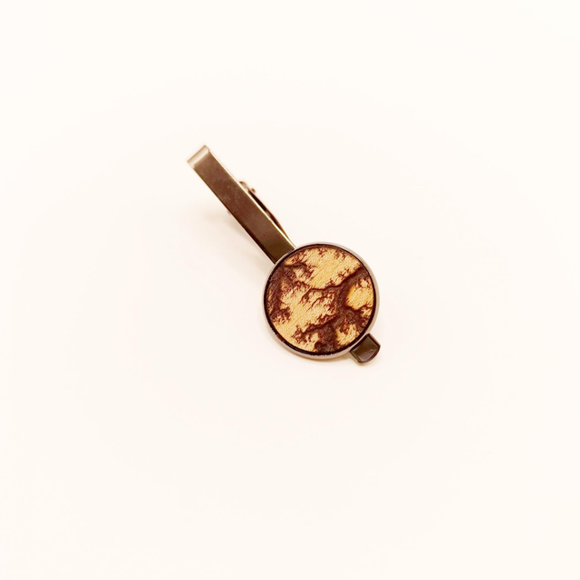 Pince à cravate, cabochon en érable 