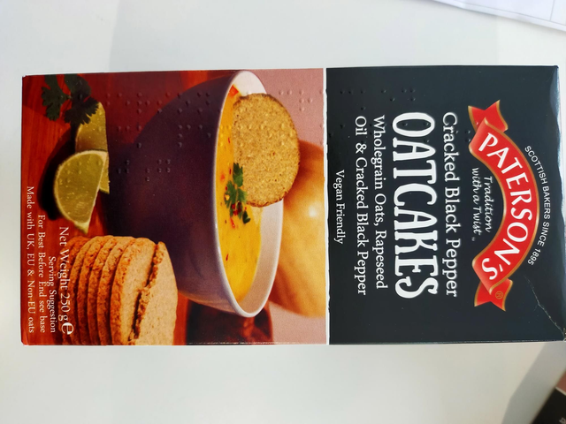 Paterson's Cracked Black Pepper Oatcakes 250g 60708