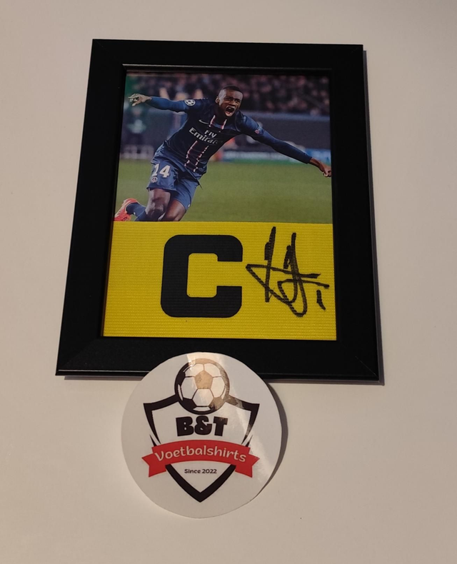 Gesigneerde aanvoerdersband Matuidi