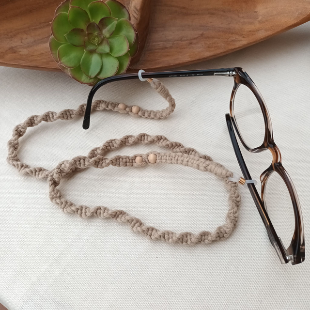 Cordon de lunettes en macramé