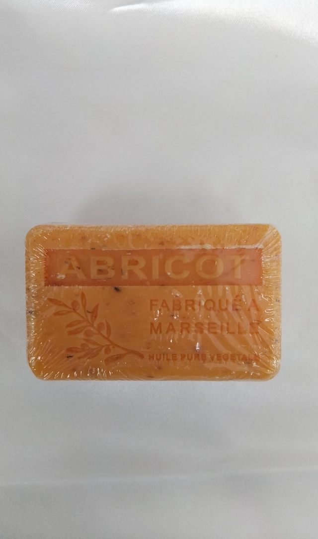 Savon  " Abricot " 100 g