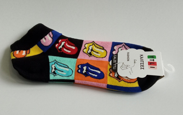 ΚΑΛΤΣΕΣ ΚΟΝΤΕΣ UNISEX ΜΕ ΘΕΜΑ ROLLING STONES ΙΙ