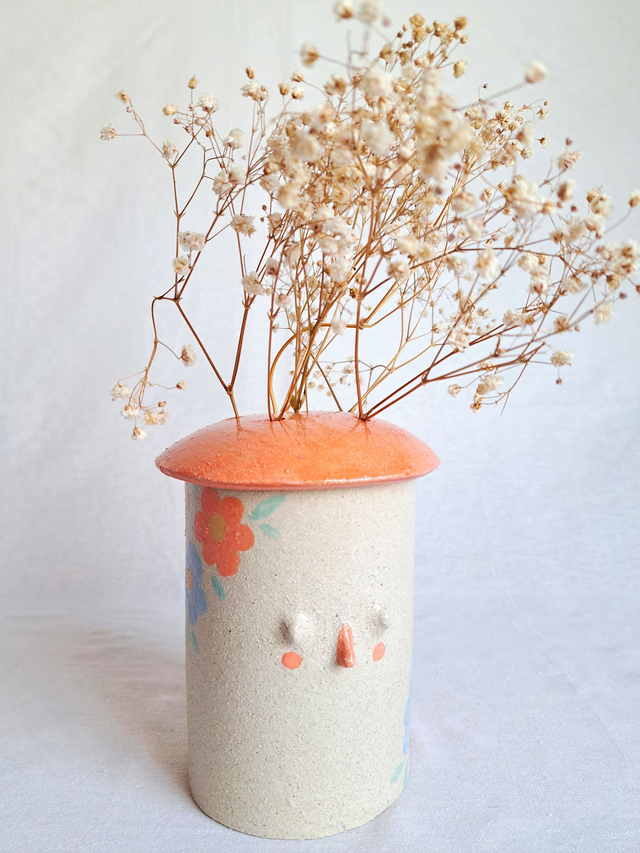 Jarrón con sombrero | 2/6