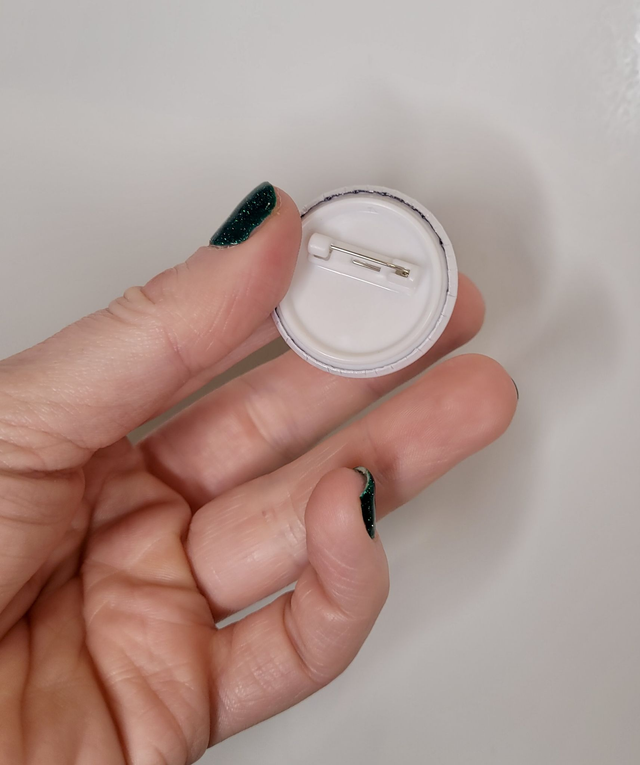 Safety Pin Through Heart Badge – 32mm Round Pin Button