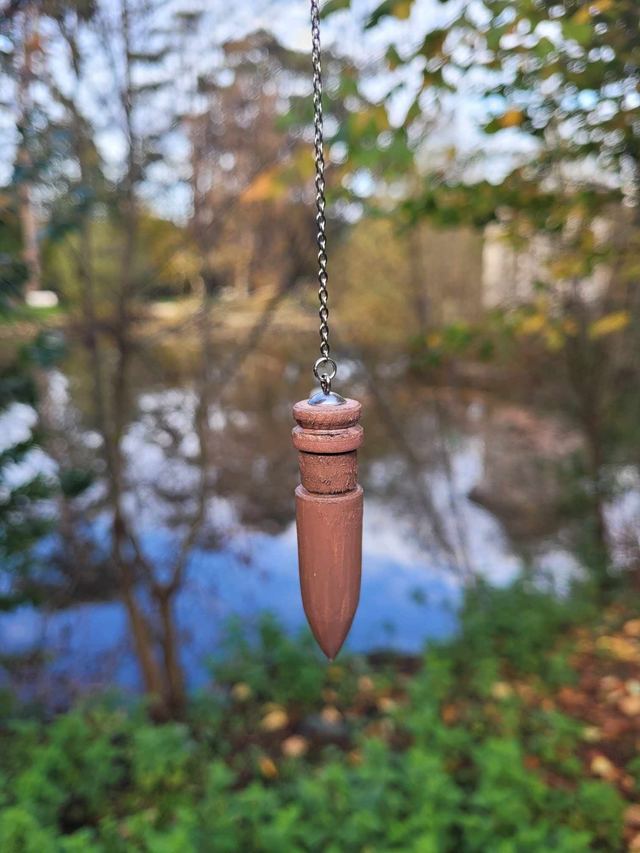 Pendule 1 en bois de cerisier