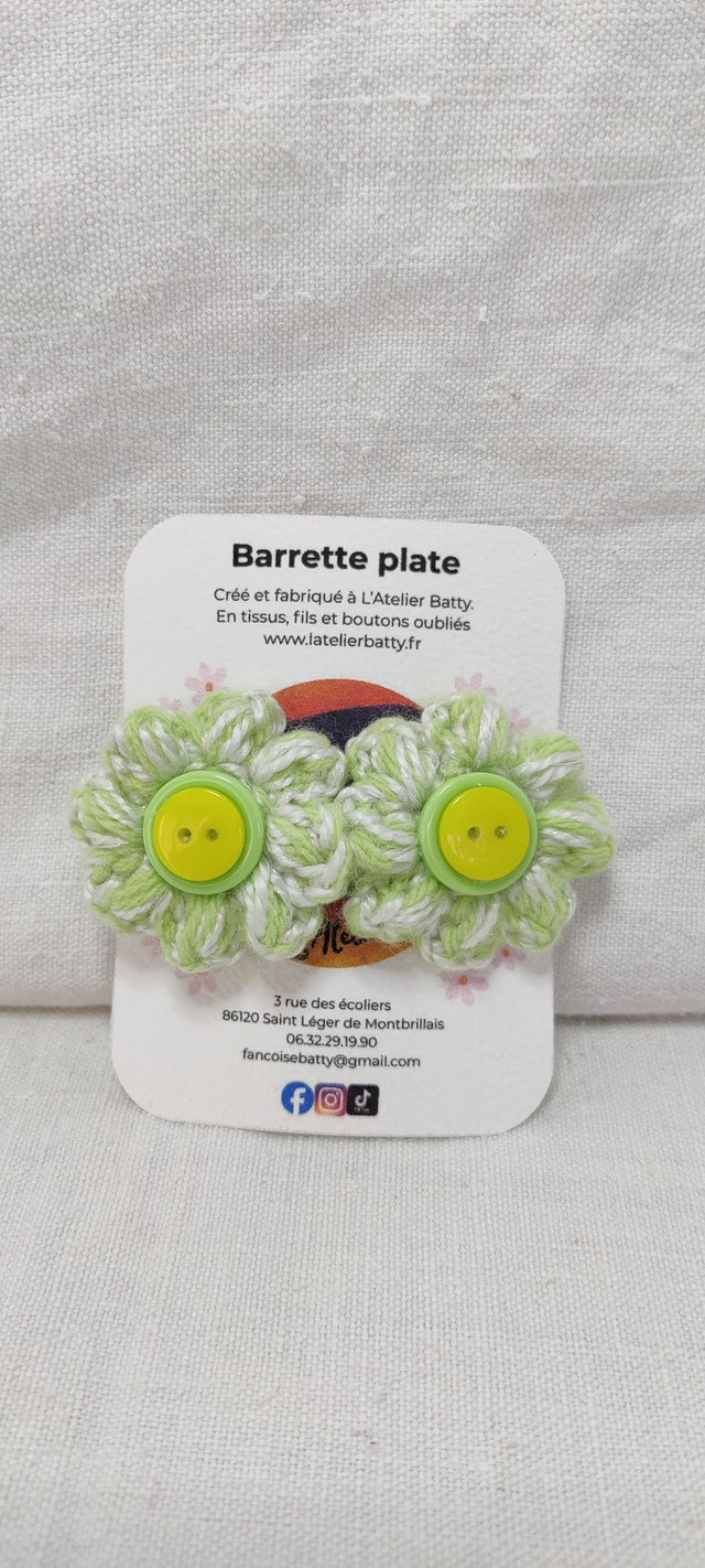 Barrette plate Amande douce