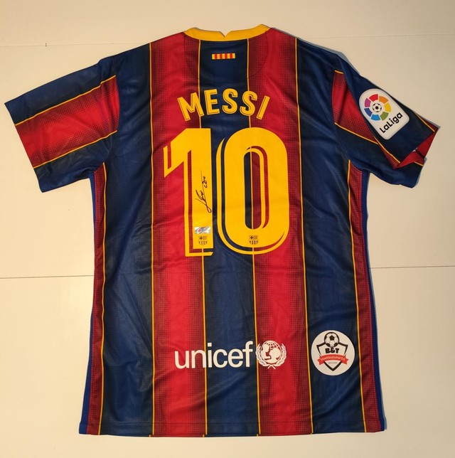 Gesigneerd Lionel Messi FC Barcelona shirt – Uniek verzamelstuk!