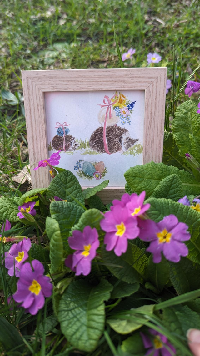 Maman et bébé hérisson de Pâques 