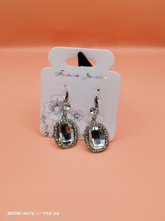 Boucles d&#039;Oreilles Pendantes Cristal Argenté