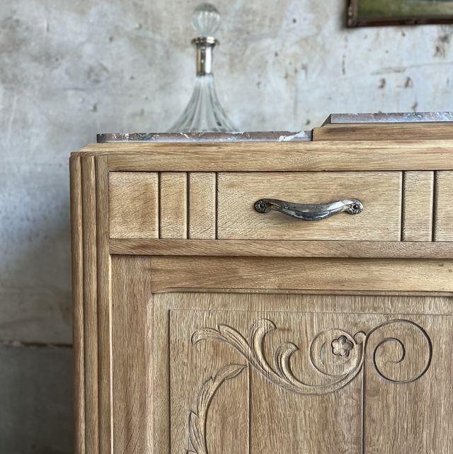 Buffet en chêne massif et plateau marbre