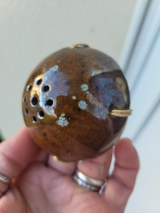 Porte-boule de graisse céramique – Bronze &amp; Éclats gris bleutés - Fait main