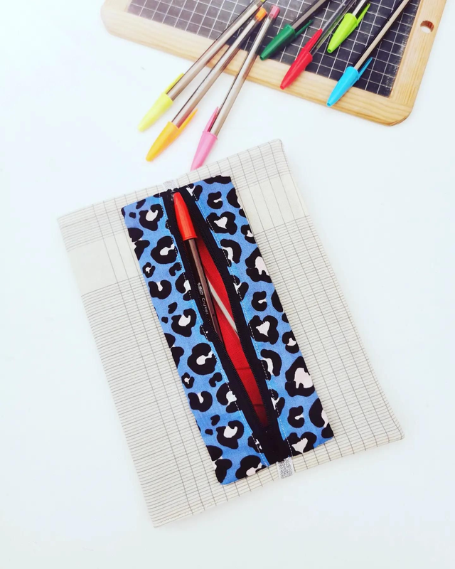 Trousse élastique léopard bleue