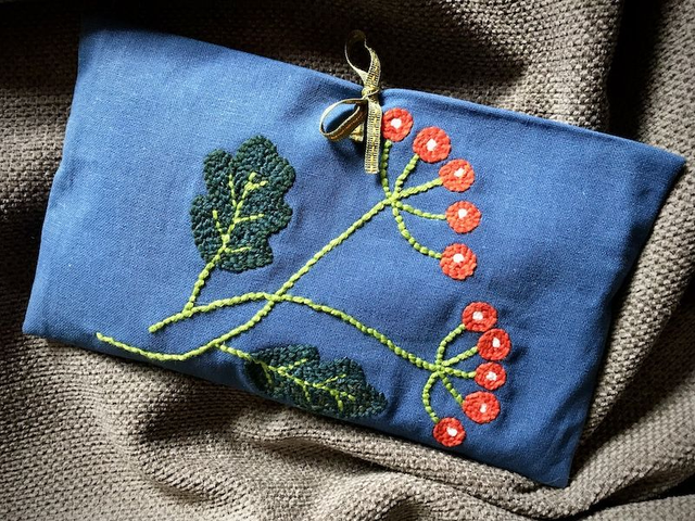 Bouillotte sèche brodée aux grains d&#039;orge perlé