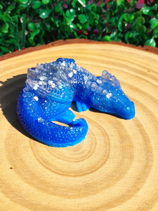Dragon allongé  