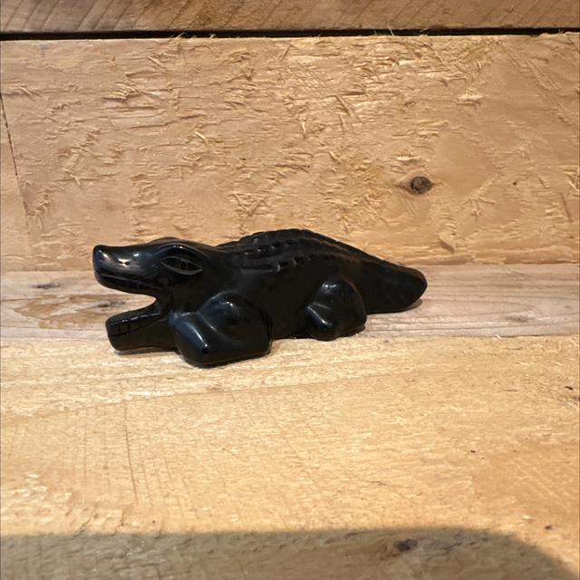 Obsidian Crocodile 