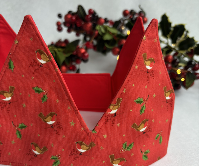 Robin Red Christmas Crown
