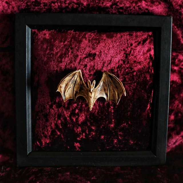 'Des' Bat Bed + Print
