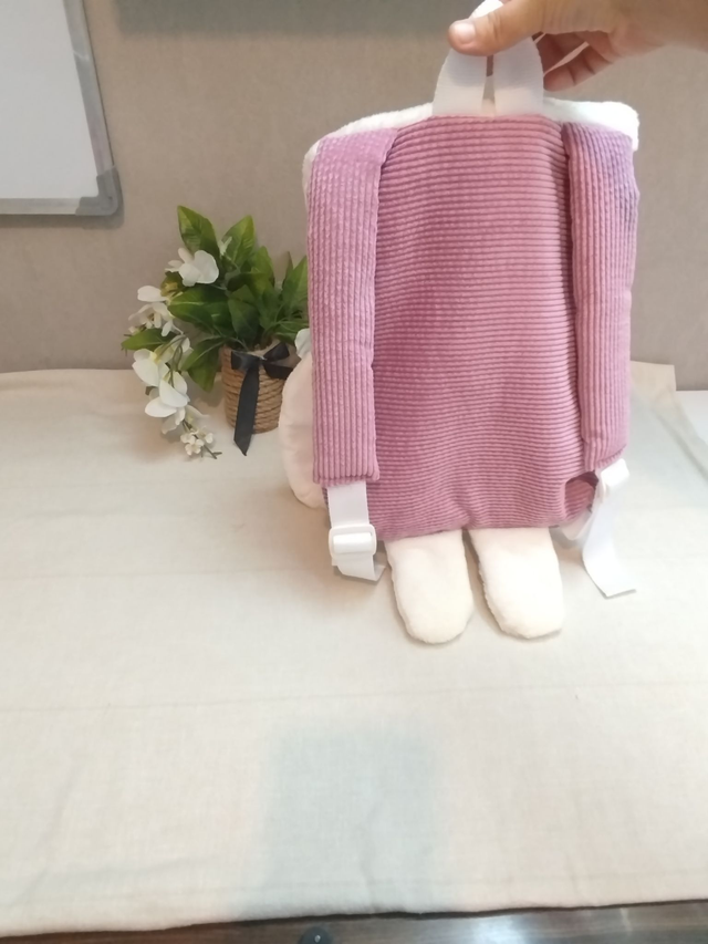 Sac à dos lapin velours côtelé rose broderie calin