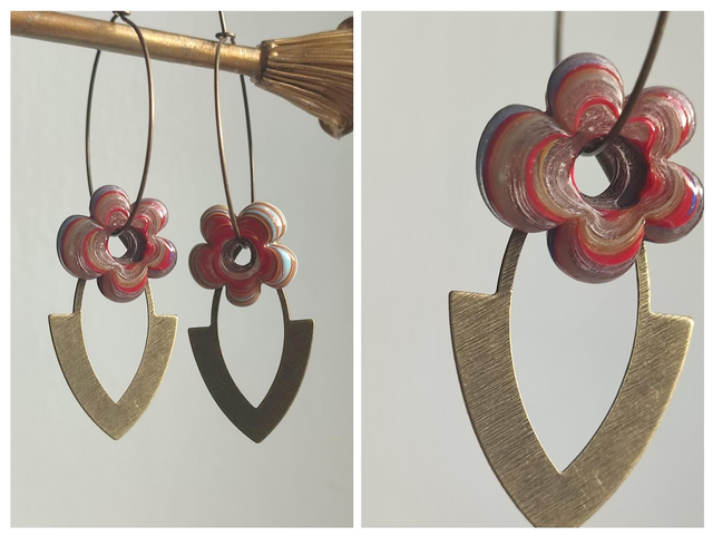 Créoles fleurs en verre de Murano et laiton bronze, sans nickel, pièce unique 