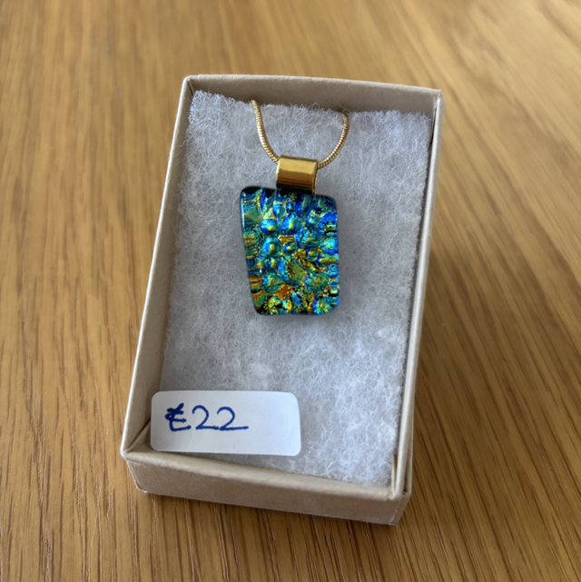 Jewellery: Dichroic with gold