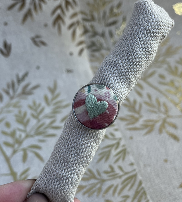 Bague cœur vert *fleuri