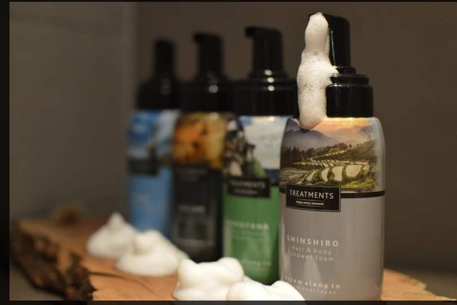 Shower foams van treatments diverse geuren