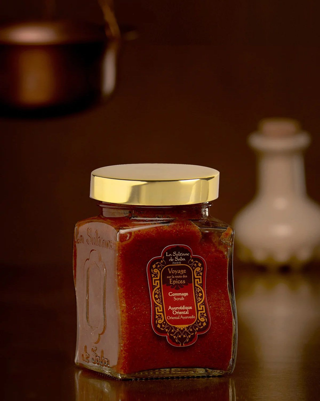 Scrub abrikoospit  - Gommage aux copeaux d' arganier- 300ml - Epices - Ayurveda (Amber Vanille Patchouli)