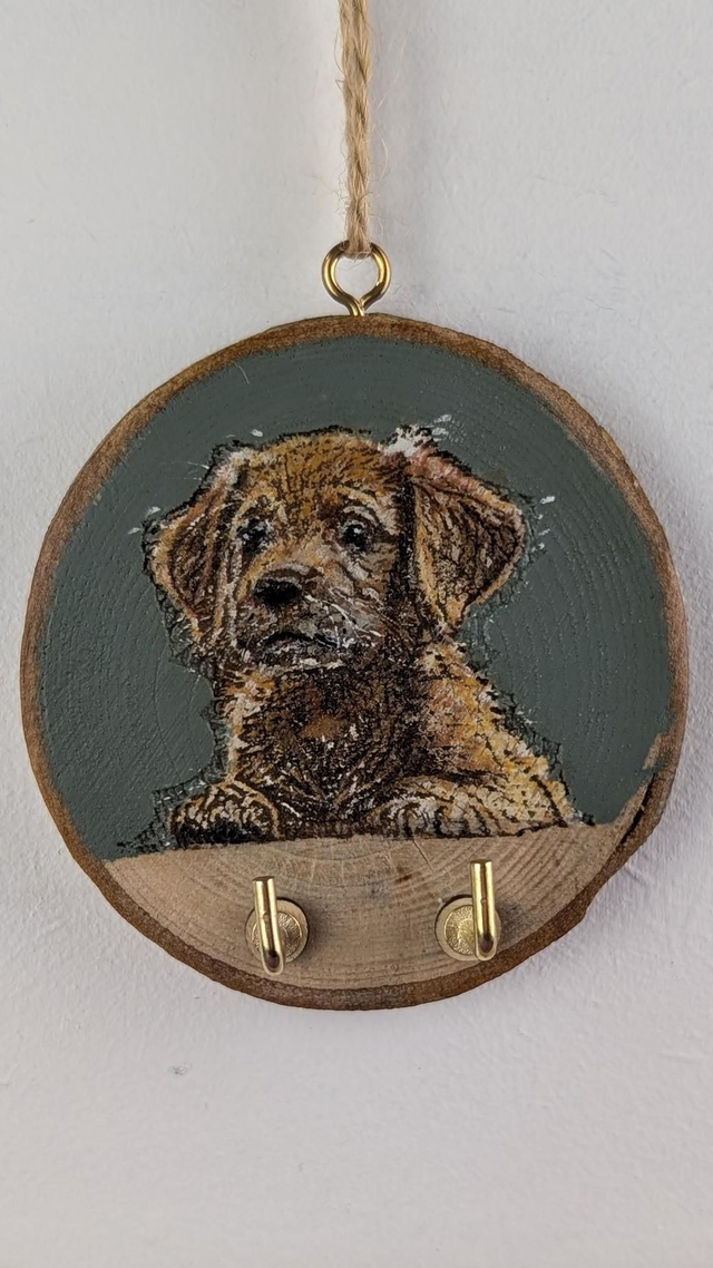 Peeking Puppy - Log slice with hooks