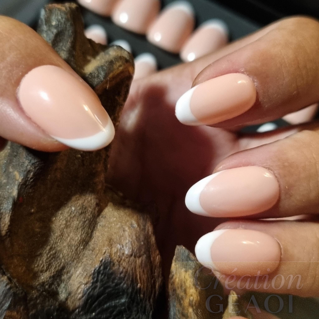 French classique nude little rond S