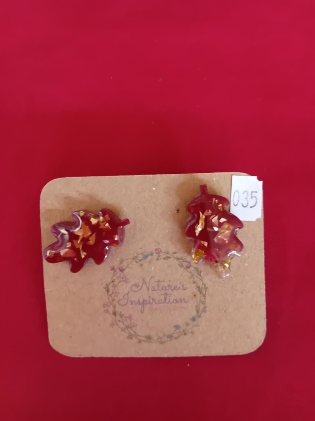035 - Red leaf stud earings - Nature inspiration