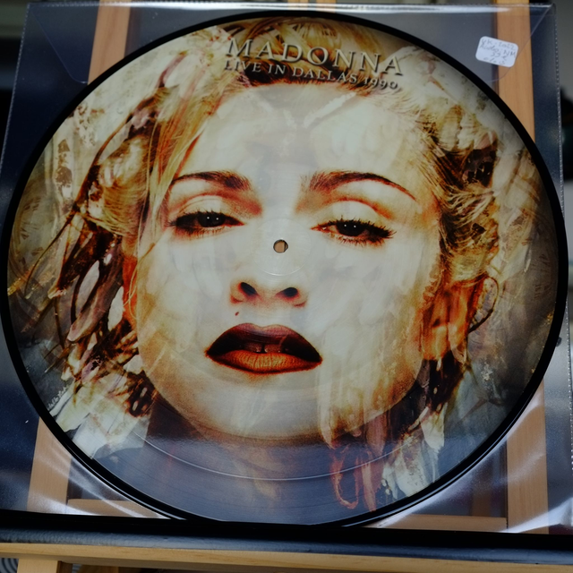 MADONNA - Live In Dallas 1990