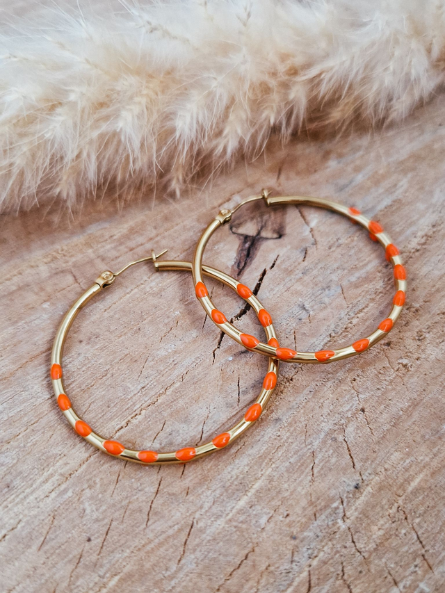 Boucles d'oreilles "Créoles émaillées" - Modèle doré et orange