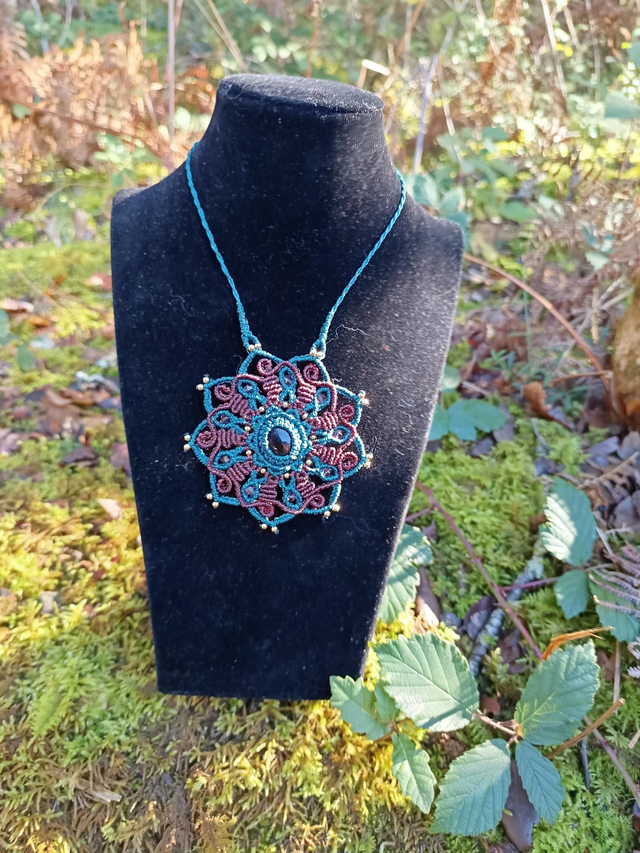Mandala avec quartz fumey