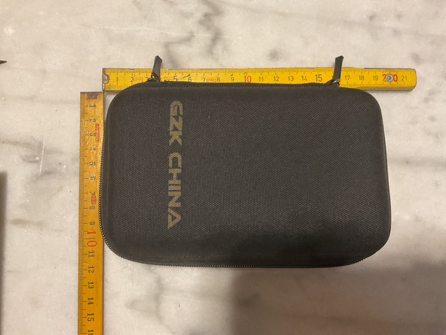 06B48 ... Sacoche lance pierre 