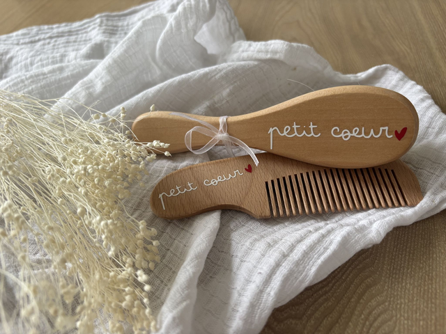 Brosse &amp; peigne en bois - Petit coeur