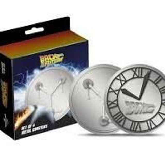 SET DE 4 DESSOUS DE VERRES EN METAL