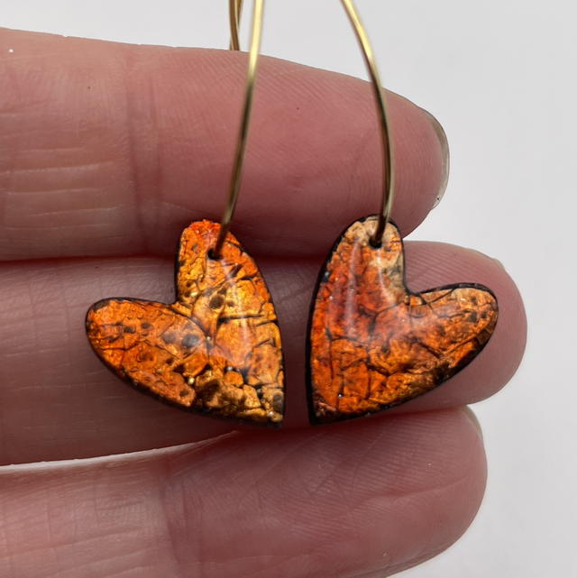 Amber midi heart hoops 