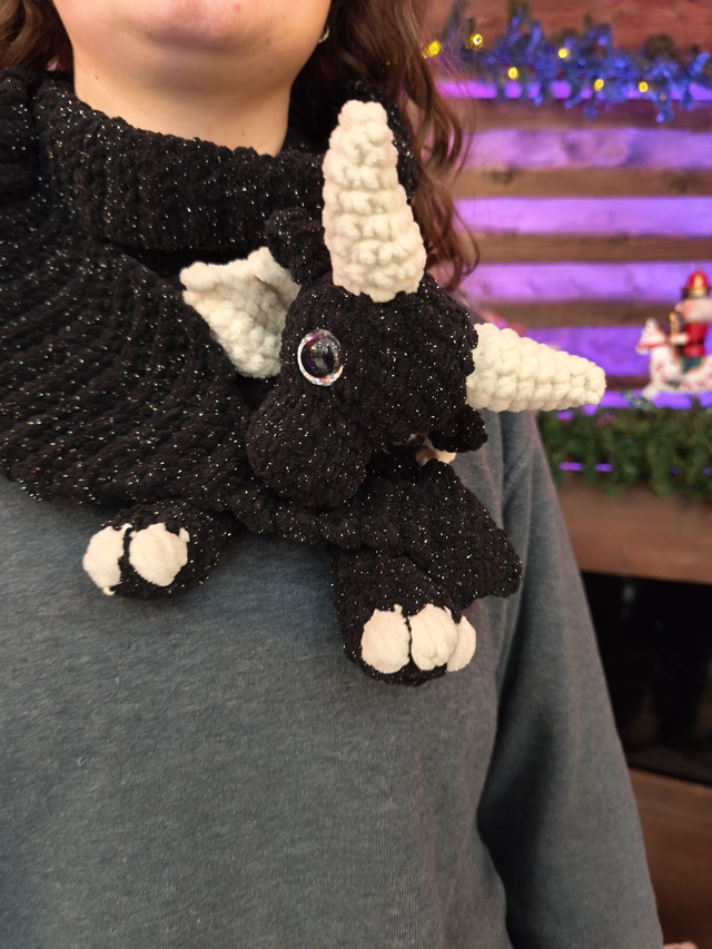 Etincelle le dragon écharpé